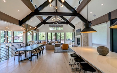 Featured Property Wolf Rock Home 82