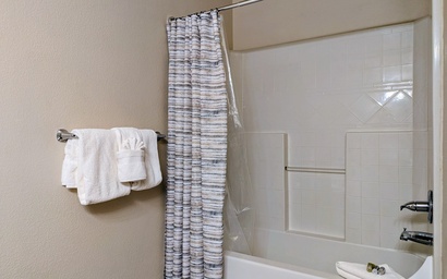 Gateway Lodge 5008 12