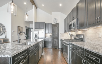 Alders 46 Outpost Dr 11