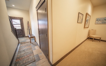 Alders 42 Outpost Dr 11