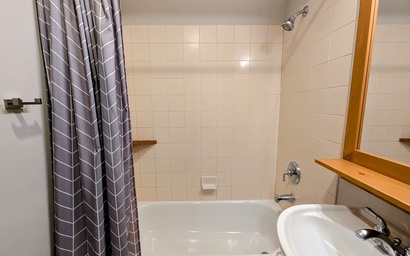 Expedition Station 8607 LIST 18