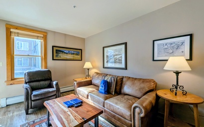 Buffalo Lodge 8320 4