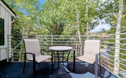 Chateaux DuMont 2702 16