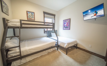 Alders 42 Outpost Dr 18