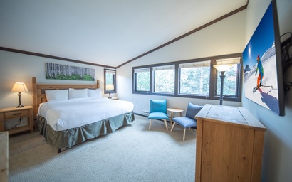 Tennis Townhomes 1323 31