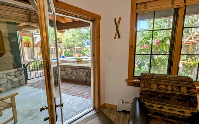 Dakota Lodge 8450 12