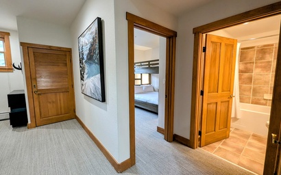 Red Hawk Townhomes 2337 30