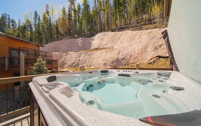 Alders 24 Outpost Dr 2