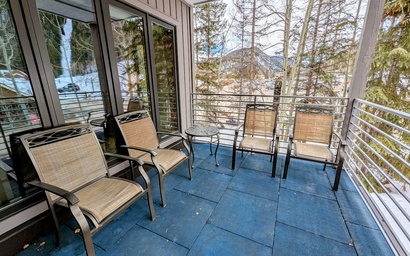 Chateaux DuMont 2724 34