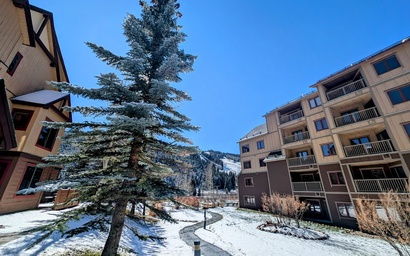 Red Hawk Townhomes 2321 32