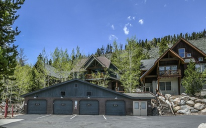 Cabin in the Pines 4 41