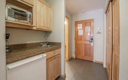 Gateway Lodge 5061 12