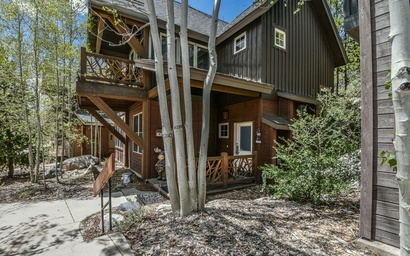 Cabin in the Pines 4 37