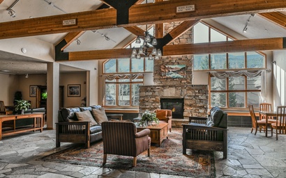 Gateway Lodge 5062 17