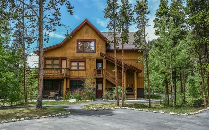 Trappers Crossing 8753 31