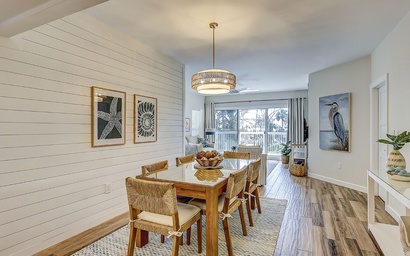 Barrington Arms 102 4