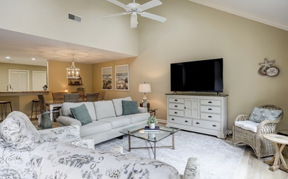 Colonnade Club 150 3