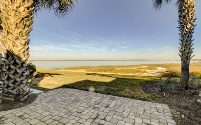 Schooner Court 740 2