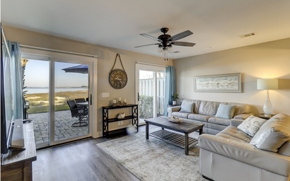 Schooner Court 740 3