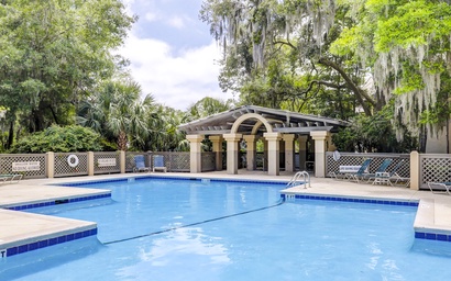 Colonnade Club 159 2