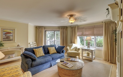 Colonnade Club 159 4