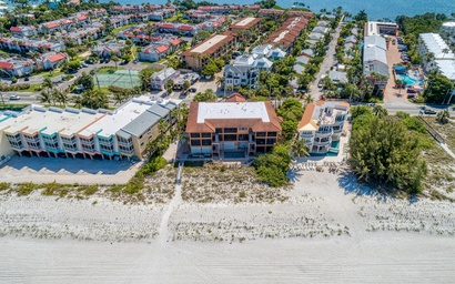 Bradenton Beach Club Bliss-3 Bedroom-2 Bathroom Condo-Elevator-2 Pools-HotTub-Private Beach Access 2