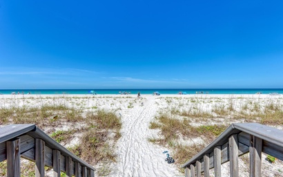 Bradenton Beach Club Bliss-3 Bedroom-2 Bathroom Condo-Elevator-2 Pools-HotTub-Private Beach Access 4