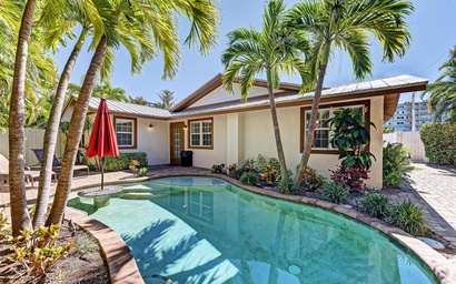 Anna Maria Island Surfside Bungalow