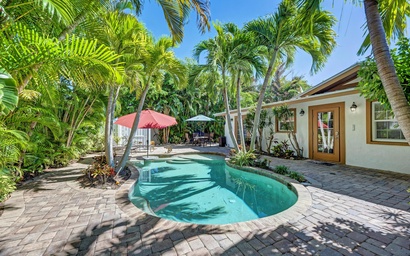 Anna Maria Island Edgewater Bungalow