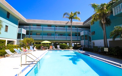 Anna Maria Island Beach Palms 8B 2