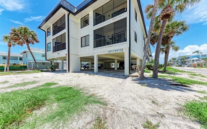 Anna Maria Island Beach Sands 202-Private Beach Access-Heated Pool 2