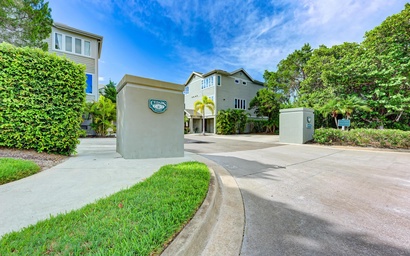Longboat Key Cedars Beach House-Pet Friendly-2 Minute To The Beach 2