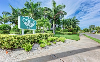 Longboat Key Cedars Beach House-Pet Friendly-2 Minute To The Beach