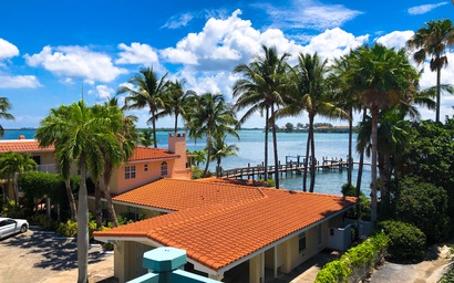 Anna Maria Island Bay Watch Bungalow 2
