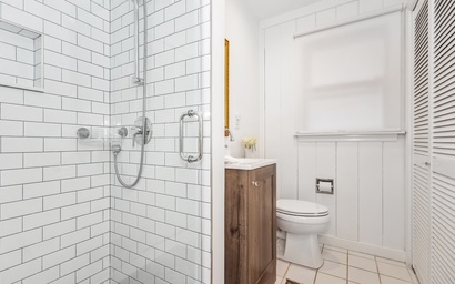 Charlie's on Comanche 12