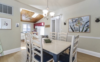 Perkins Place Pool House 31