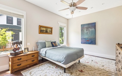 La Luna Lakeshore 14