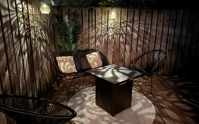 J's Beach House in Union Pier 18