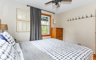 B's Retreat in Union Pier 11