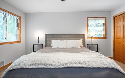 Magic on Marjeanette 14