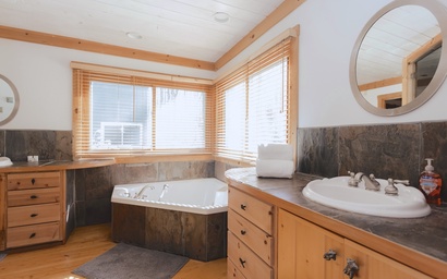 Modern Living at Lake Michigan 17