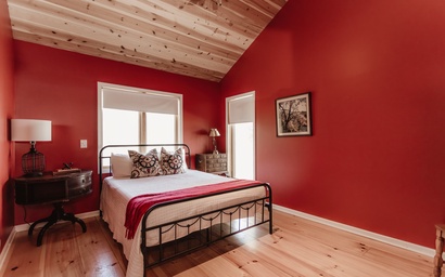 Samsara Lake House 25