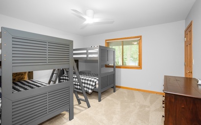 Magic on Marjeanette 12