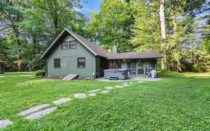 Two Oaks Cabin Retreat 33