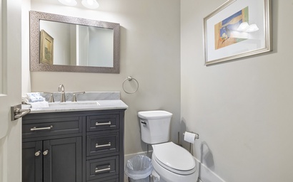 La Luna Lakeshore 12