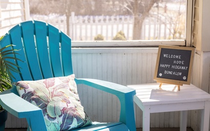 Happy Hideaway Bungalow 4