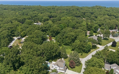 Michigan Shores Pool Retreat 4