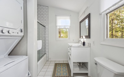 Charlie's on Comanche 15