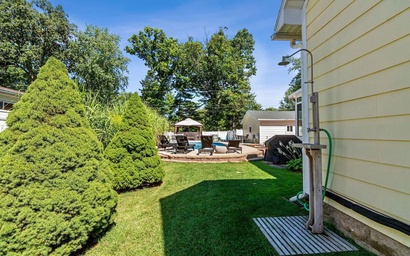 Parkside Pool Paradise 36