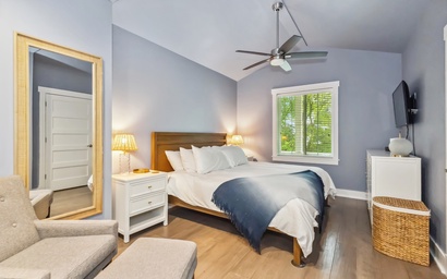 Taylor Street Retreat 3